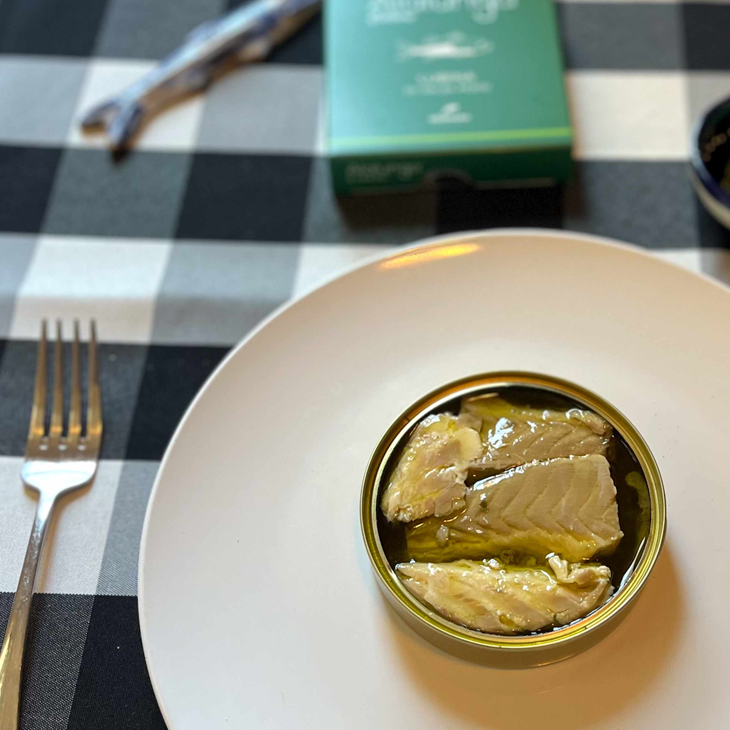 Artesanos Alalunga Sea Bass with Pesto - Image 4